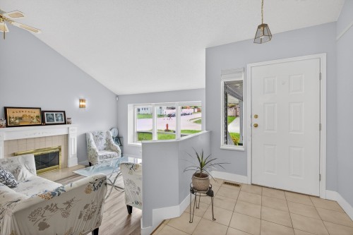 14610 87 Avenue, Surrey, BC - Indoor With Fireplace