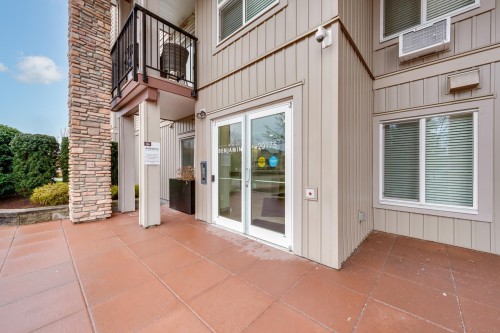 208-20175 53 Avenue, Langley, BC -  With Exterior