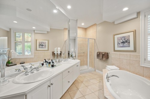 68-15715 34 Avenue, Surrey, BC - Indoor Photo Showing Bathroom