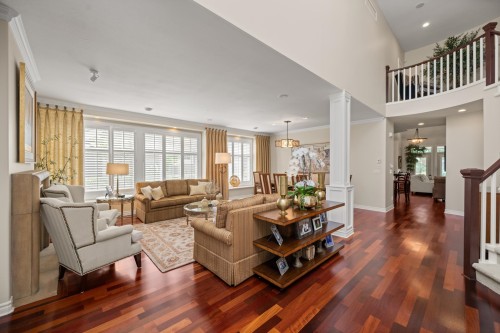 68-15715 34 Avenue, Surrey, BC - Indoor Photo Showing Living Room