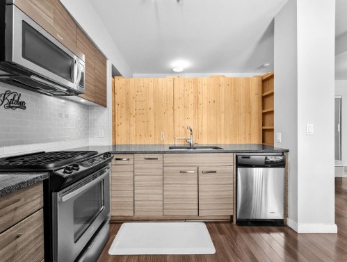 126-13228 Old Yale Road, Surrey, BC - Indoor Photo Showing Kitchen With Stainless Steel Kitchen