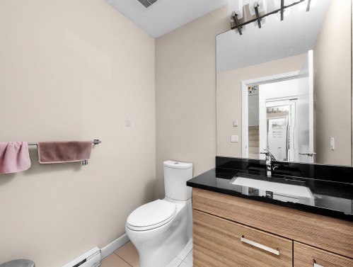 126-13228 Old Yale Road, Surrey, BC - Indoor Photo Showing Bathroom