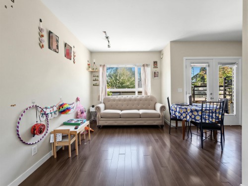 126-13228 Old Yale Road, Surrey, BC - Indoor Photo Showing Other Room