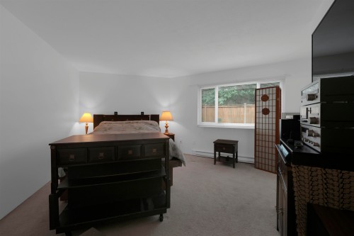 25-9930 148 Street, Surrey, BC - Indoor Photo Showing Bedroom