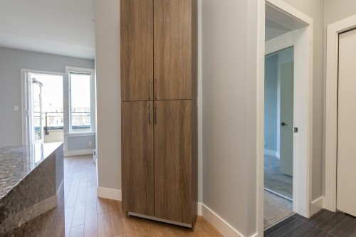 B401-20211 66 Avenue, Langley, BC - Indoor Photo Showing Other Room