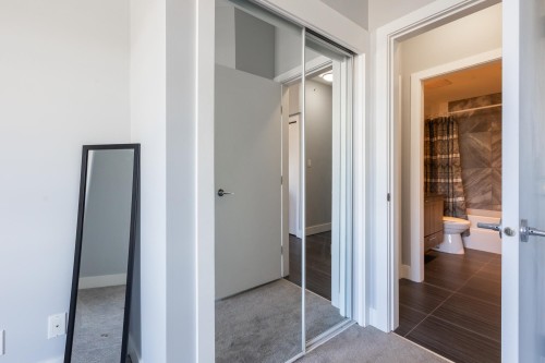 B401-20211 66 Avenue, Langley, BC - Indoor