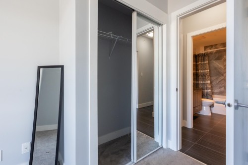 B401-20211 66 Avenue, Langley, BC - Indoor