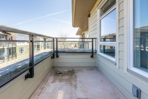 B401-20211 66 Avenue, Langley, BC - Outdoor With Exterior