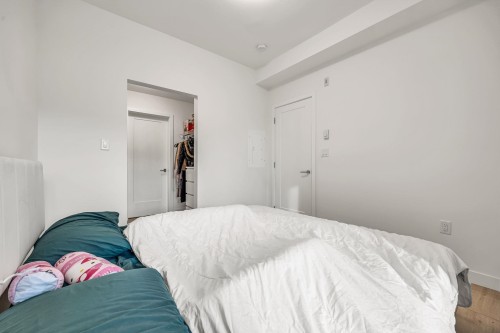325-13788 76 Avenue, Surrey, BC - Indoor Photo Showing Bedroom