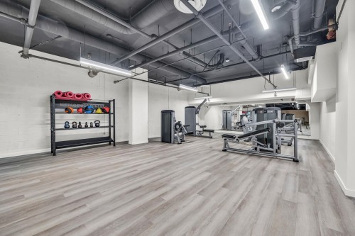 325-13788 76 Avenue, Surrey, BC - Indoor