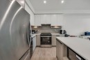 325-13788 76 Avenue, Surrey, BC  - Indoor Photo Showing Kitchen 