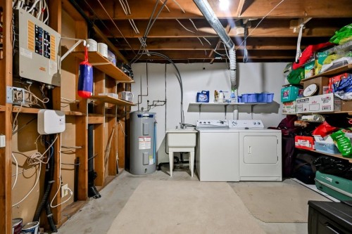 2-2998 Mouat Drive, Abbotsford, BC - Indoor Photo Showing Laundry Room
