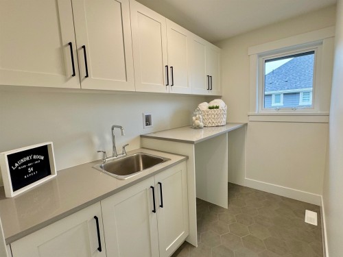 20823 33A Avenue, Langley, BC - Indoor Photo Showing Kitchen