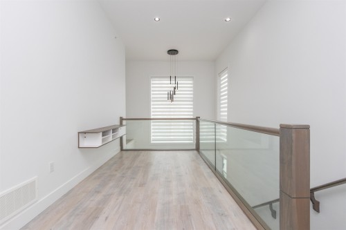 36743 Carl Creek Crescent, Abbotsford, BC - Indoor Photo Showing Other Room