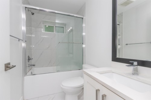36743 Carl Creek Crescent, Abbotsford, BC - Indoor Photo Showing Bathroom