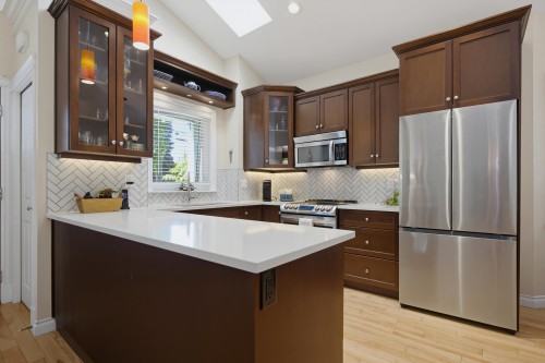 3-1640 140 Street, Surrey, BC - Indoor Photo Showing Kitchen With Upgraded Kitchen