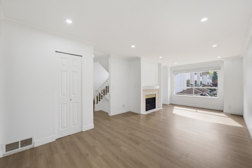 21-7140 132 Street, Surrey, BC - Indoor With Fireplace