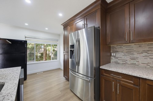 21-7140 132 Street, Surrey, BC - Indoor Photo Showing Kitchen