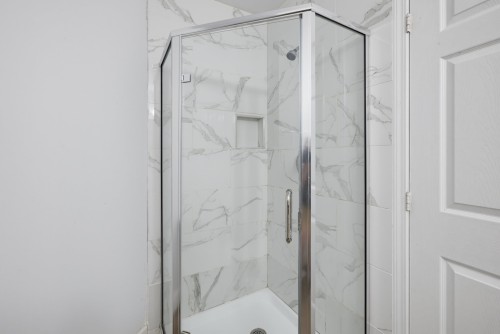 21-7140 132 Street, Surrey, BC - Indoor Photo Showing Bathroom