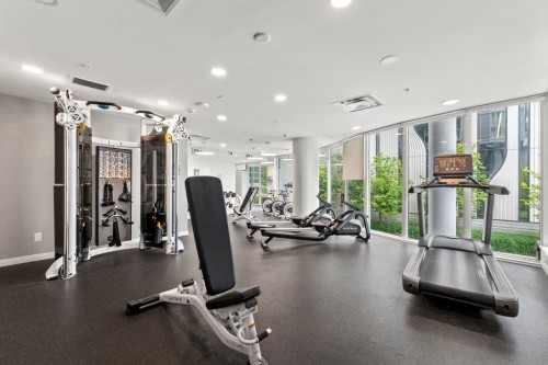 2105-13438 Central Avenue, Surrey, BC - Indoor Photo Showing Gym Room