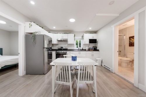 6709 216 Street, Langley, BC - Indoor Photo Showing Dining Room