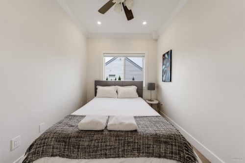 6709 216 Street, Langley, BC - Indoor Photo Showing Bedroom