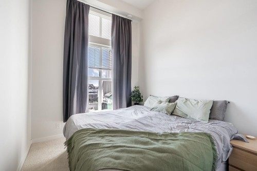 C620-8150 207 Street, Langley, BC - Indoor Photo Showing Bedroom