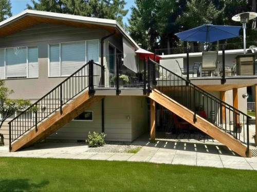 10520 Sunview Place, Delta, BC - Outdoor With Exterior