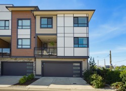 65-20150 81 Avenue Langley, BC V2Y 3L8
