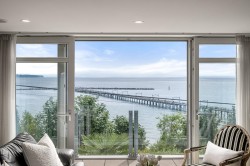 201-15097 Marine Drive  White Rock, BC V4B 1C5