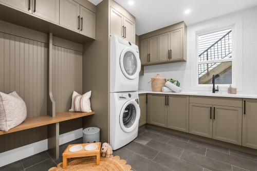 23709 40 Avenue, Langley, BC - Indoor Photo Showing Laundry Room