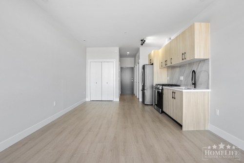 313-14858 60 Avenue , Surrey, BC V3S 0B5 4