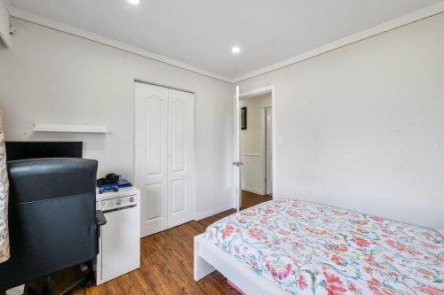 11789 85A Avenue, Delta, BC - Indoor Photo Showing Bedroom