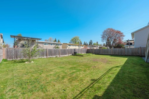 11789 85A Avenue, Delta, BC - Outdoor With Backyard
