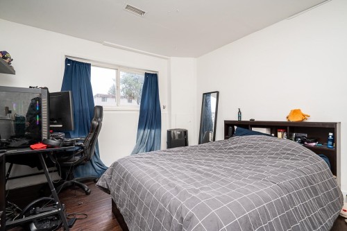 2995 268A Street, Langley, BC - Indoor Photo Showing Bedroom