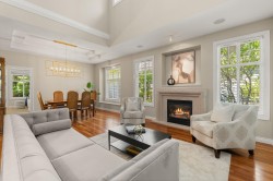 9-15715 34 Avenue Surrey, BC V4P 3G2