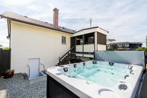 1033 Cypress Street, White Rock, BC - Outdoor With Exterior