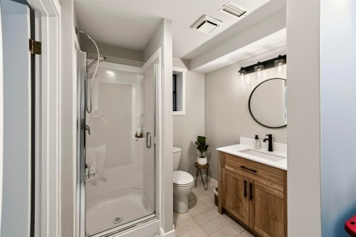 32137 Debreen Crescent, Abbotsford, BC - Indoor Photo Showing Bathroom