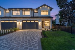 8221 111b Street Delta, BC V4C 4T2