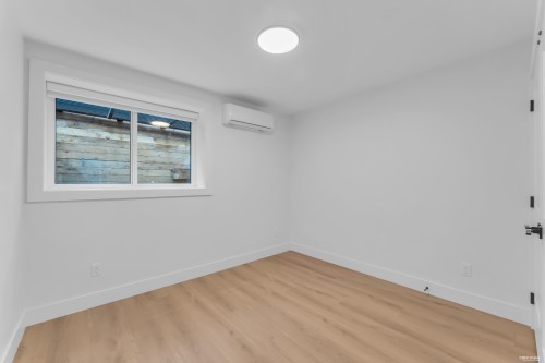 8221 111B Street, Delta, BC - Indoor Photo Showing Other Room