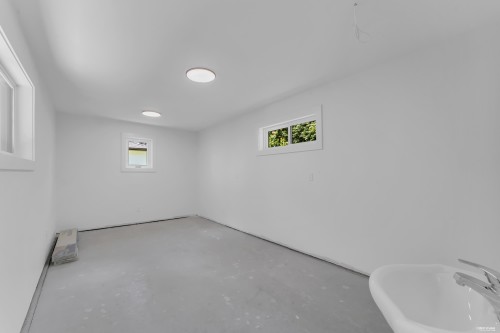 8221 111B Street, Delta, BC - Indoor