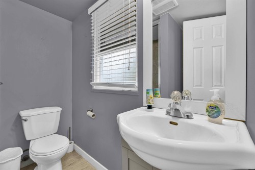 7059 Barkley Place, Delta, BC - Indoor Photo Showing Bathroom