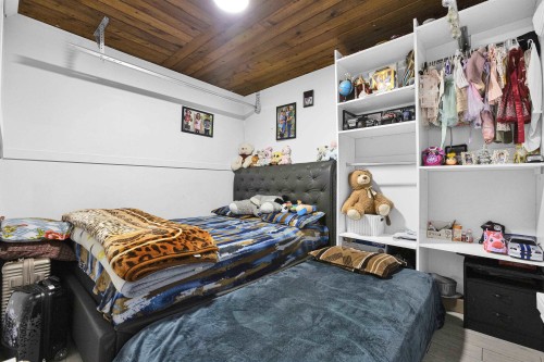 7059 Barkley Place, Delta, BC - Indoor Photo Showing Bedroom