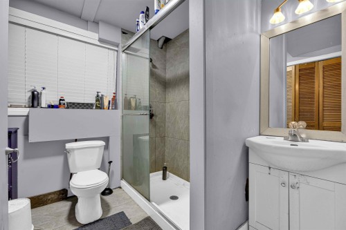 7059 Barkley Place, Delta, BC - Indoor Photo Showing Bathroom