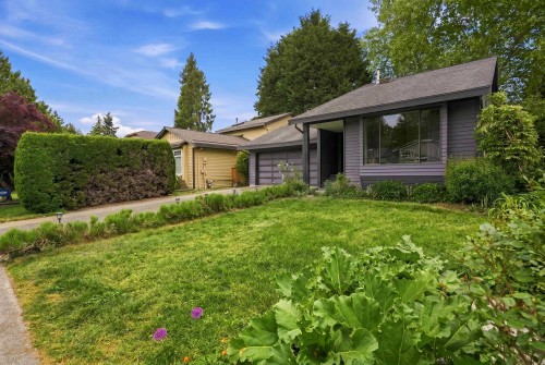 11837 Alderwood Crescent  Delta, BC V4E 3E4