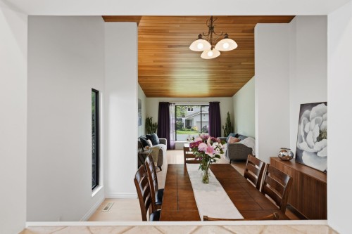 11837 Alderwood Crescent, Delta, BC - Indoor Photo Showing Dining Room