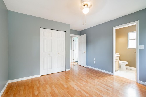 19065 60 Avenue, Surrey, BC - Indoor