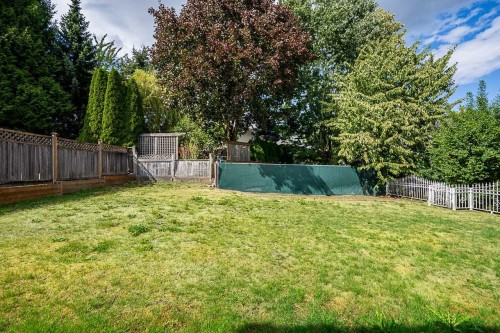 19065 60 Avenue, Surrey, BC - Outdoor