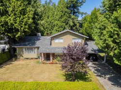 12765 22 Avenue Surrey, BC V4A 2B9