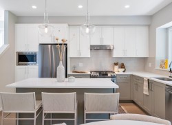 124-1833 165a Street Surrey, BC V3Z 9N3
